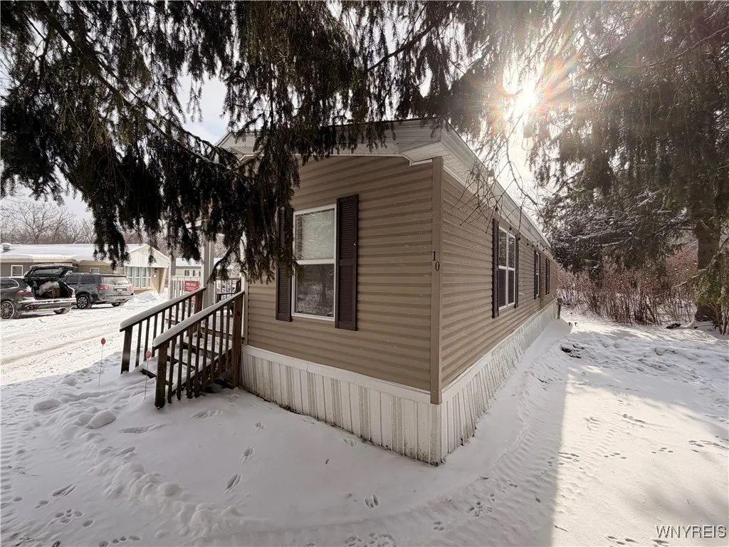10 Sun Up Holiday Park, Ellicottville, New York 14, Ellicottville, New York 14731, 3 Bedrooms Bedrooms, 7 Rooms Rooms,2 BathroomsBathrooms,Residential,Closed,10 Sun Up Holiday Park, Ellicottville, New York 14,0,B1659311