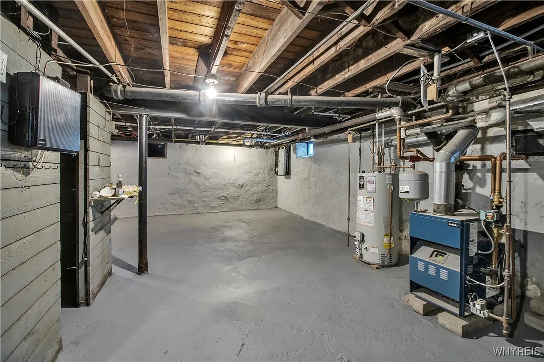 106 Winston Road, Buffalo, New York 14216, Buffalo, New York 14216, 4 Bedrooms Bedrooms, 13 Rooms Rooms,1 BathroomBathrooms,Residential,Closed,106 Winston Road, Buffalo, New York 14216,0,B1659409