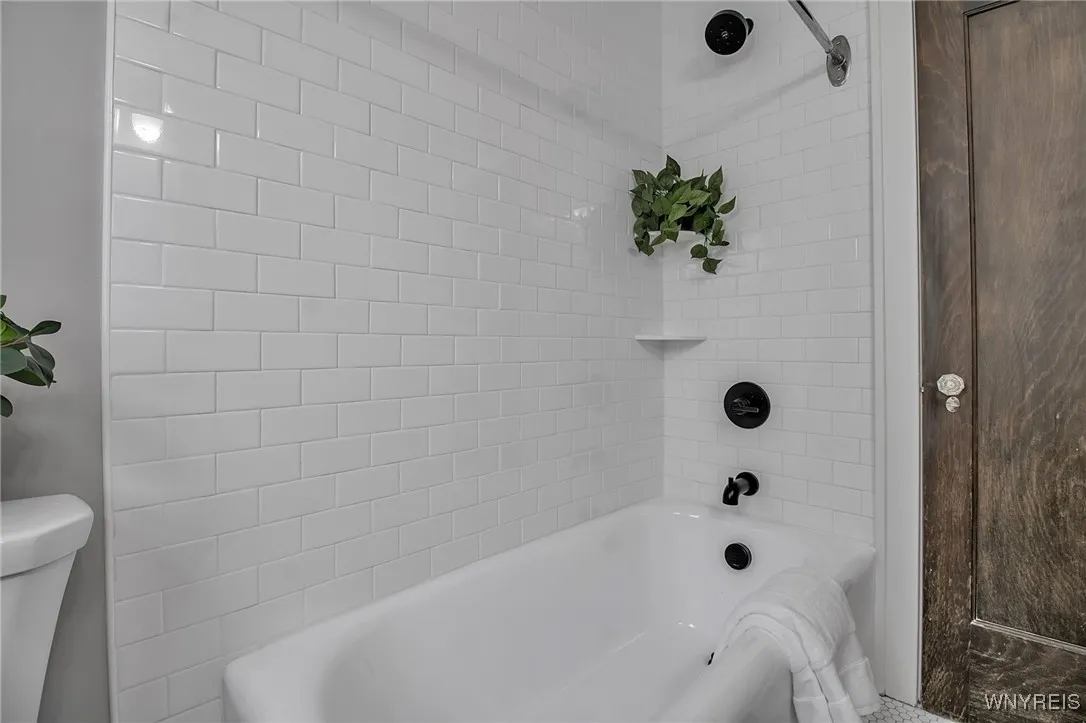 106 Winston Road, Buffalo, New York 14216, Buffalo, New York 14216, 4 Bedrooms Bedrooms, 13 Rooms Rooms,1 BathroomBathrooms,Residential,Closed,106 Winston Road, Buffalo, New York 14216,0,B1659409