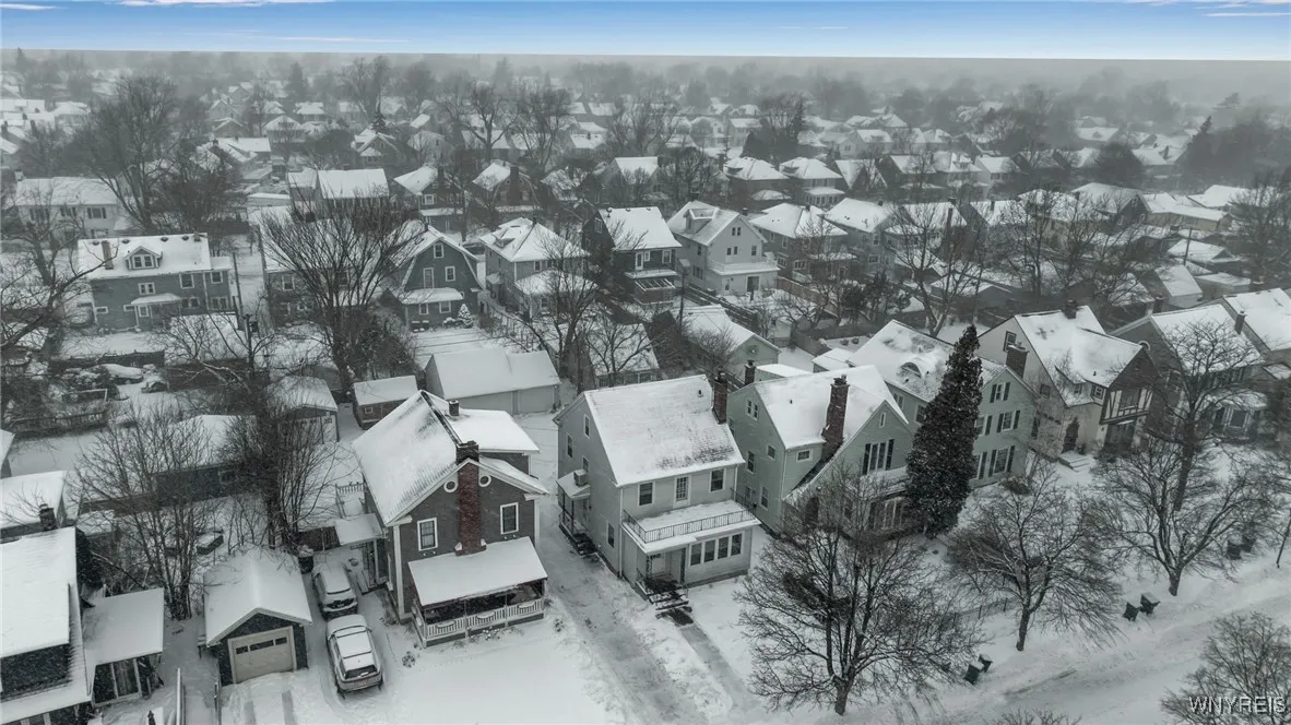 106 Winston Road, Buffalo, New York 14216, Buffalo, New York 14216, 4 Bedrooms Bedrooms, 13 Rooms Rooms,1 BathroomBathrooms,Residential,Closed,106 Winston Road, Buffalo, New York 14216,0,B1659409