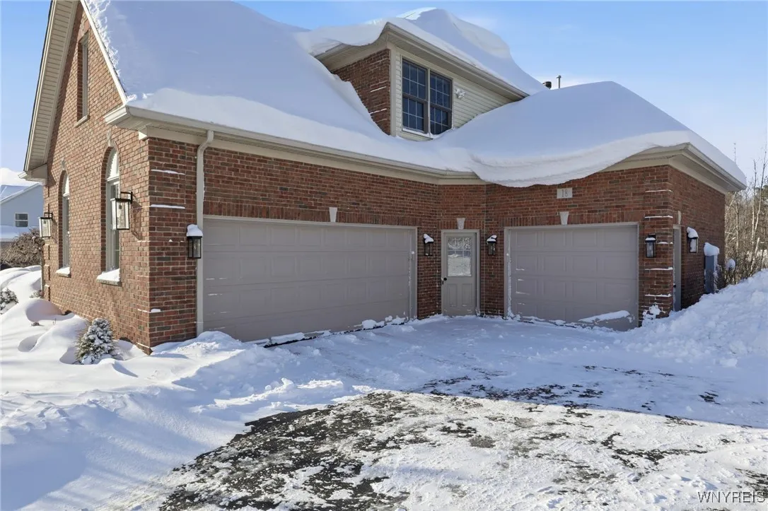 3 Car Garage