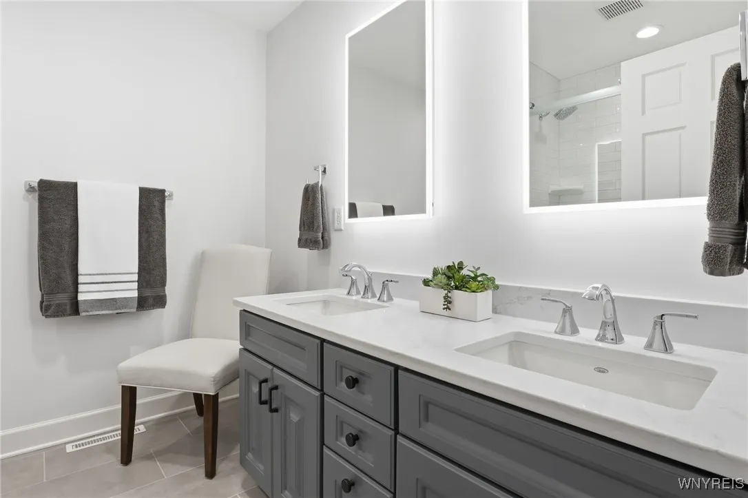 Full Bath 3 - 2nd Floor