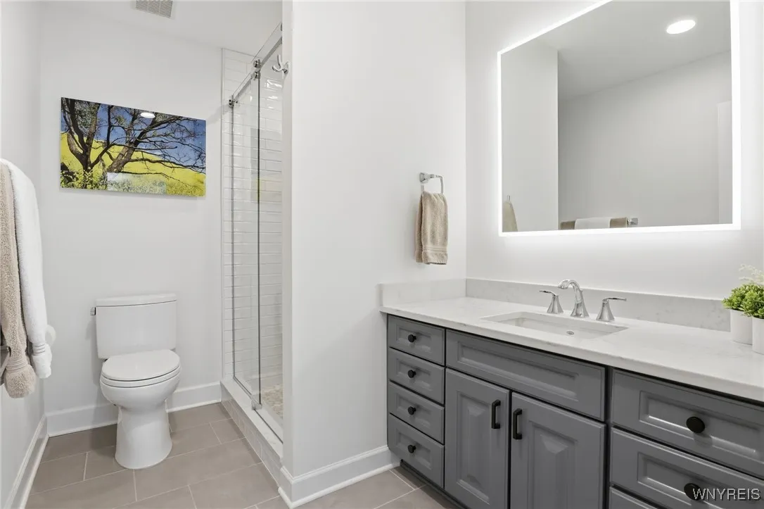 Bedroom 3 - En-suite