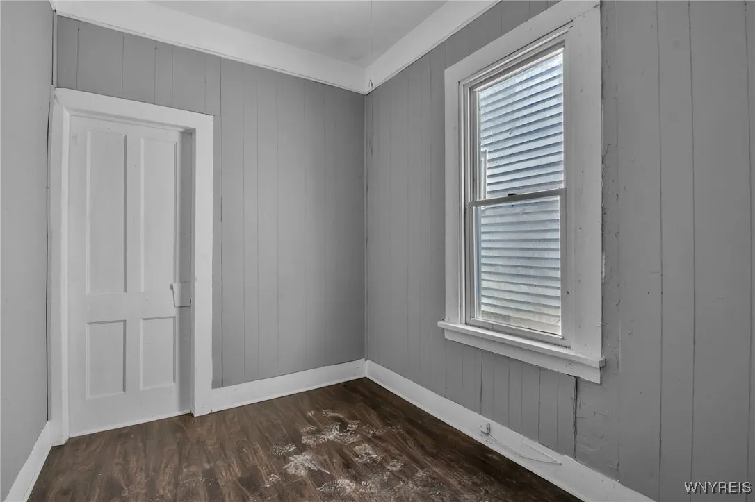 37 Pershing Avenue, Buffalo, New York 14211, Buffalo, New York 14211, 5 Bedrooms Bedrooms, ,3 BathroomsBathrooms,Residential,Closed,37 Pershing Avenue, Buffalo, New York 14211,0,B1659475