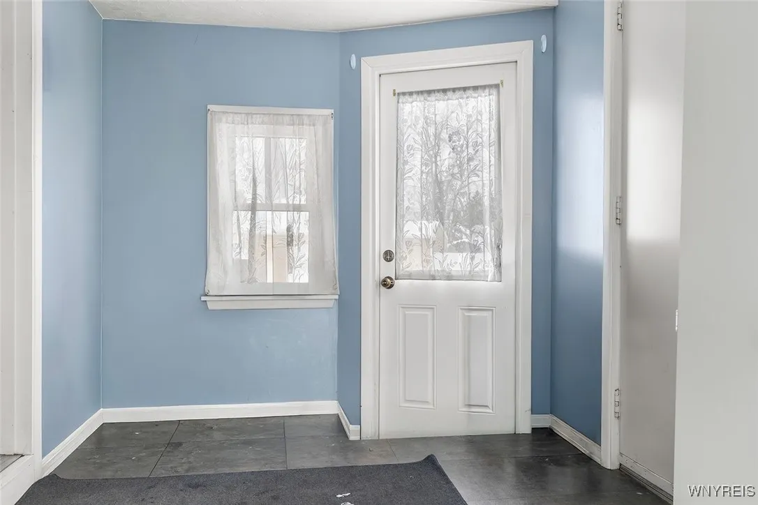 1600 Red Jacket Road, Grand Island, New York 14072, Grand Island, New York 14072, 3 Bedrooms Bedrooms, 5 Rooms Rooms,1 BathroomBathrooms,Residential,Closed,1600 Red Jacket Road, Grand Island, New York 14072,0,B1658626