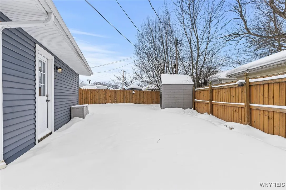 1600 Red Jacket Road, Grand Island, New York 14072, Grand Island, New York 14072, 3 Bedrooms Bedrooms, 5 Rooms Rooms,1 BathroomBathrooms,Residential,Closed,1600 Red Jacket Road, Grand Island, New York 14072,0,B1658626