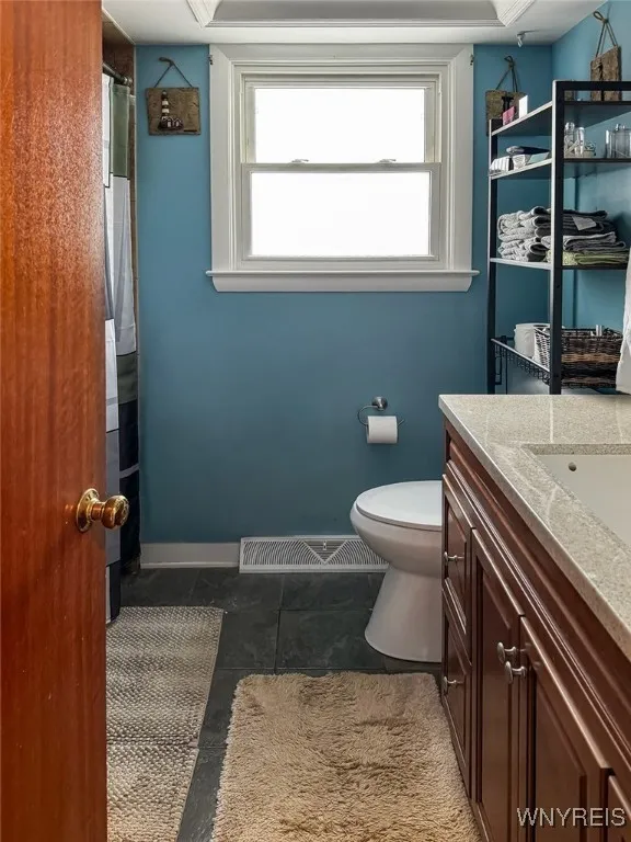 1600 Red Jacket Road, Grand Island, New York 14072, Grand Island, New York 14072, 3 Bedrooms Bedrooms, 5 Rooms Rooms,1 BathroomBathrooms,Residential,Closed,1600 Red Jacket Road, Grand Island, New York 14072,0,B1658626