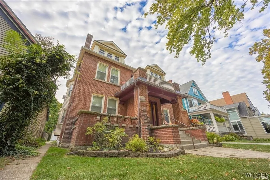114 Ashland Avenue, Buffalo, New York 14222, Buffalo, New York 14222, 3 Bedrooms Bedrooms, 6 Rooms Rooms,2 BathroomsBathrooms,Residential Lease,Closed,114 Ashland Avenue, Buffalo, New York 14222,0,B1659557