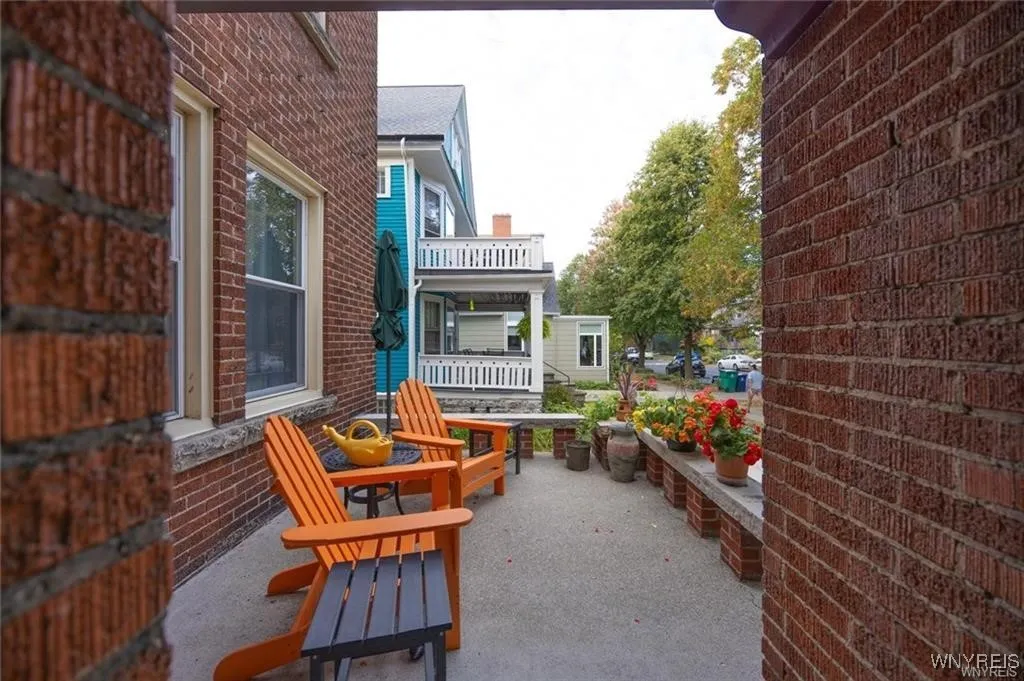 114 Ashland Avenue, Buffalo, New York 14222, Buffalo, New York 14222, 3 Bedrooms Bedrooms, 6 Rooms Rooms,2 BathroomsBathrooms,Residential Lease,Closed,114 Ashland Avenue, Buffalo, New York 14222,0,B1659557