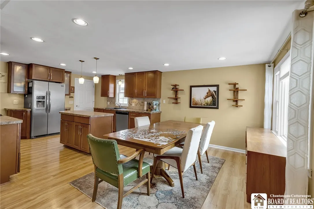 180 Bering Avenue, Tonawanda, New York 14223, Tonawanda, New York 14223, 3 Bedrooms Bedrooms, 7 Rooms Rooms,2 BathroomsBathrooms,Residential,Closed,180 Bering Avenue, Tonawanda, New York 14223,0,R1659603