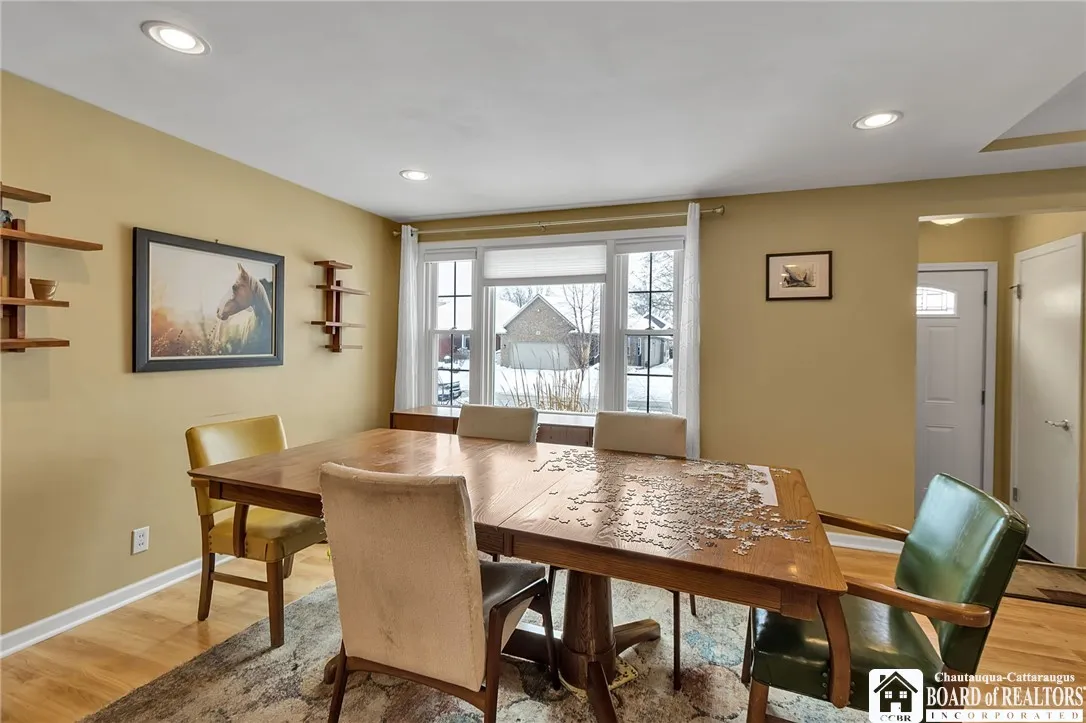 180 Bering Avenue, Tonawanda, New York 14223, Tonawanda, New York 14223, 3 Bedrooms Bedrooms, 7 Rooms Rooms,2 BathroomsBathrooms,Residential,Closed,180 Bering Avenue, Tonawanda, New York 14223,0,R1659603
