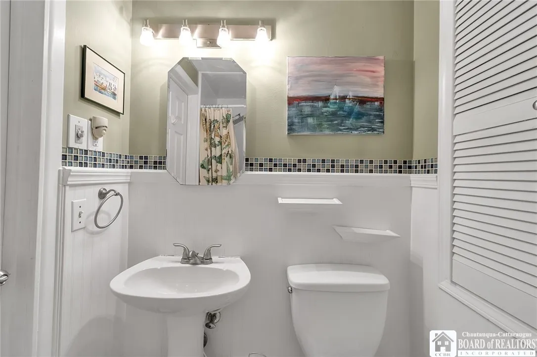 180 Bering Avenue, Tonawanda, New York 14223, Tonawanda, New York 14223, 3 Bedrooms Bedrooms, 7 Rooms Rooms,2 BathroomsBathrooms,Residential,Closed,180 Bering Avenue, Tonawanda, New York 14223,0,R1659603
