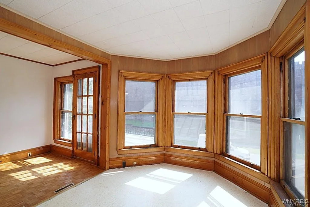 655 Prospect Avenue, Buffalo, New York 14213, Buffalo, New York 14213, 4 Bedrooms Bedrooms, 12 Rooms Rooms,2 BathroomsBathrooms,Residential,Closed,655 Prospect Avenue, Buffalo, New York 14213,0,B1659694