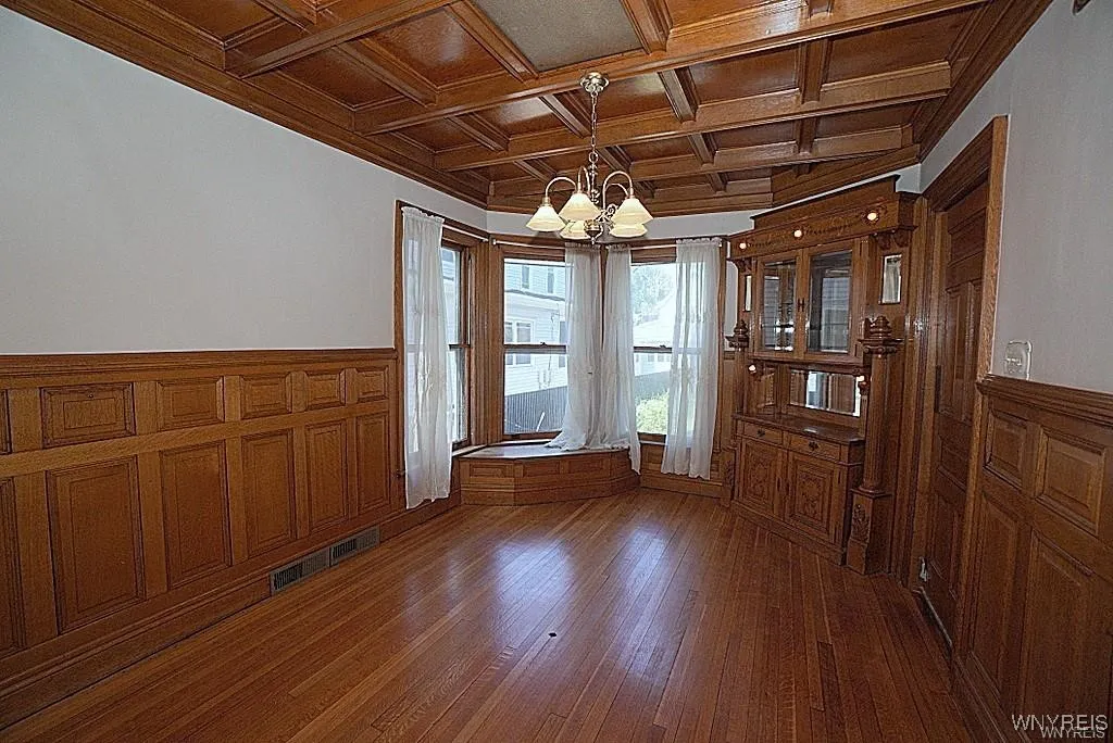 655 Prospect Avenue, Buffalo, New York 14213, Buffalo, New York 14213, 4 Bedrooms Bedrooms, 12 Rooms Rooms,2 BathroomsBathrooms,Residential,Closed,655 Prospect Avenue, Buffalo, New York 14213,0,B1659694