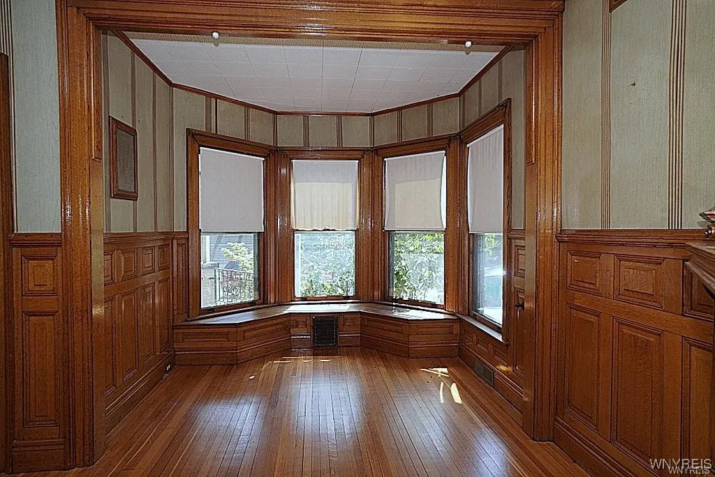 655 Prospect Avenue, Buffalo, New York 14213, Buffalo, New York 14213, 4 Bedrooms Bedrooms, 12 Rooms Rooms,2 BathroomsBathrooms,Residential,Closed,655 Prospect Avenue, Buffalo, New York 14213,0,B1659694