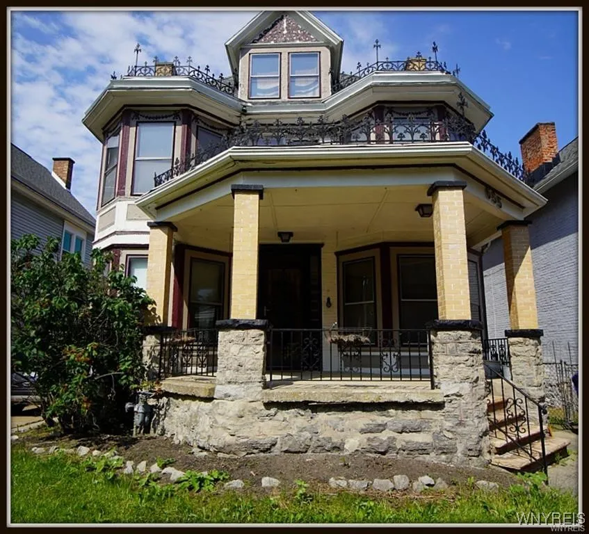 655 Prospect Avenue, Buffalo, New York 14213, Buffalo, New York 14213, 4 Bedrooms Bedrooms, 12 Rooms Rooms,2 BathroomsBathrooms,Residential,Closed,655 Prospect Avenue, Buffalo, New York 14213,0,B1659694