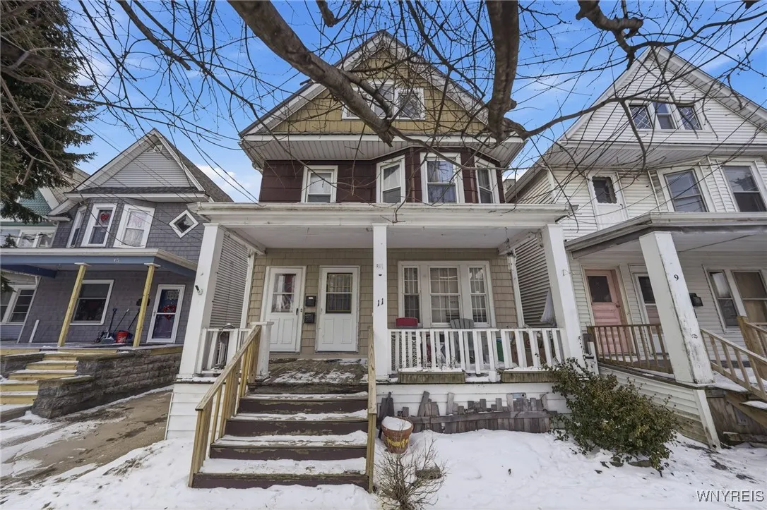 11 Indian Road S, Buffalo, New York 14210, Buffalo, New York 14210, 5 Bedrooms Bedrooms, ,2 BathroomsBathrooms,Residential,Closed,11 Indian Road S, Buffalo, New York 14210,0,B1658922