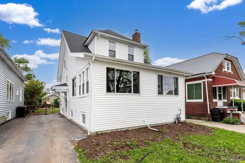 52 Hawthorne Avenue, Tonawanda, New York 14223, Tonawanda, New York 14223, 3 Bedrooms Bedrooms, 6 Rooms Rooms,2 BathroomsBathrooms,Residential Lease,Closed,52 Hawthorne Avenue, Tonawanda, New York 14223,0,B1659745