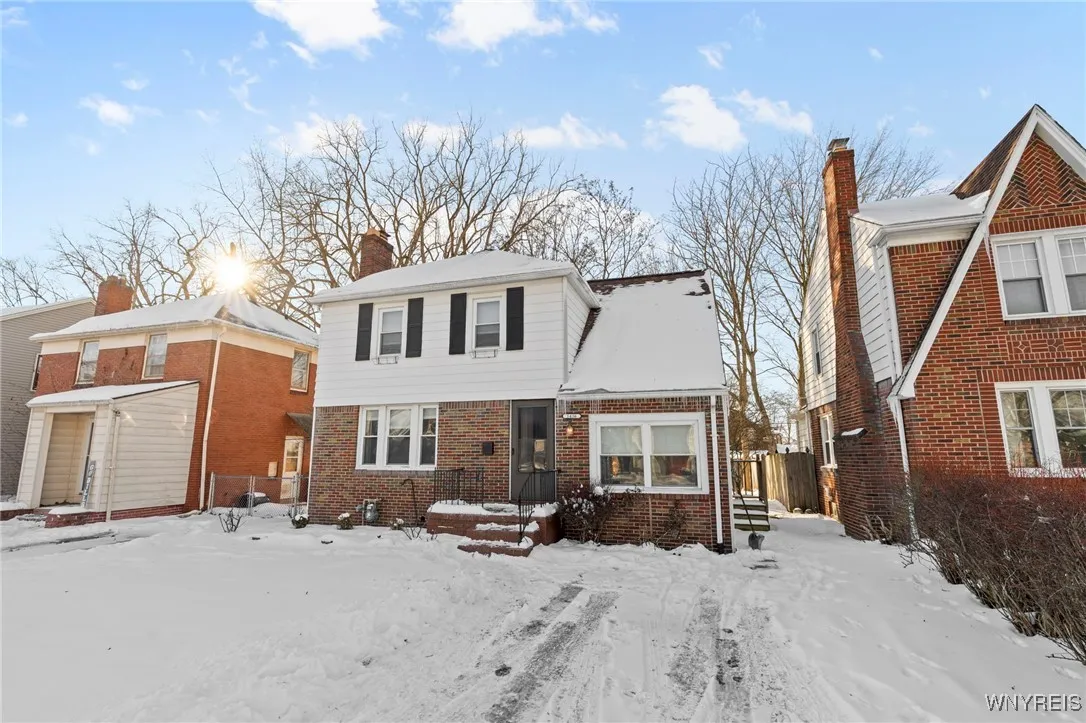 1436 Eggert Road, Amherst, New York 14226, Amherst, New York 14226, 3 Bedrooms Bedrooms, 7 Rooms Rooms,1 BathroomBathrooms,Residential,Closed,1436 Eggert Road, Amherst, New York 14226,0,B1659721