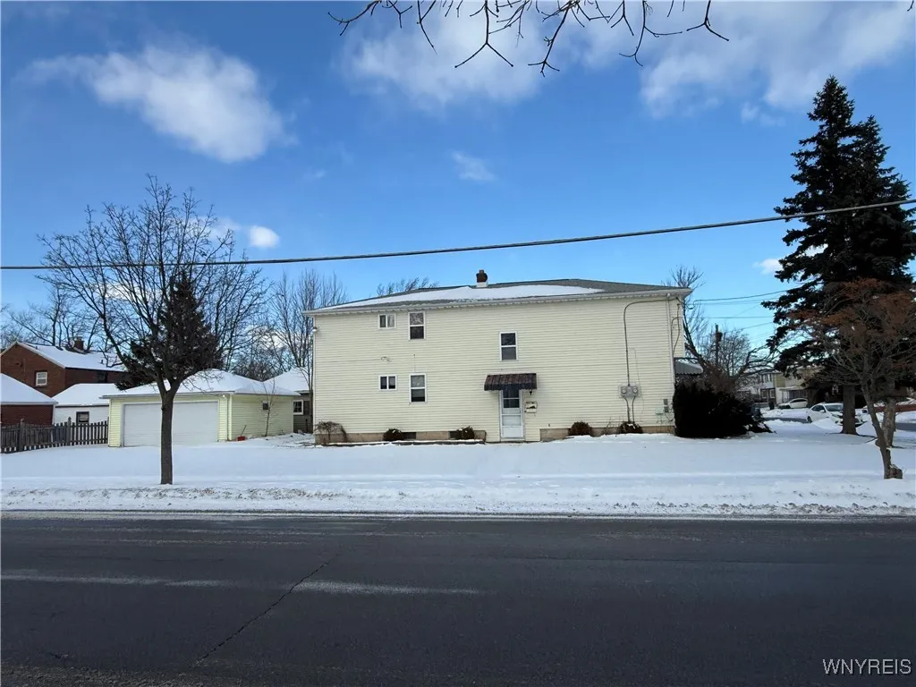 380 Callodine Avenue, Amherst, New York 14226, Amherst, New York 14226, 6 Bedrooms Bedrooms, ,2 BathroomsBathrooms,Residential,Closed,380 Callodine Avenue, Amherst, New York 14226,0,B1657791