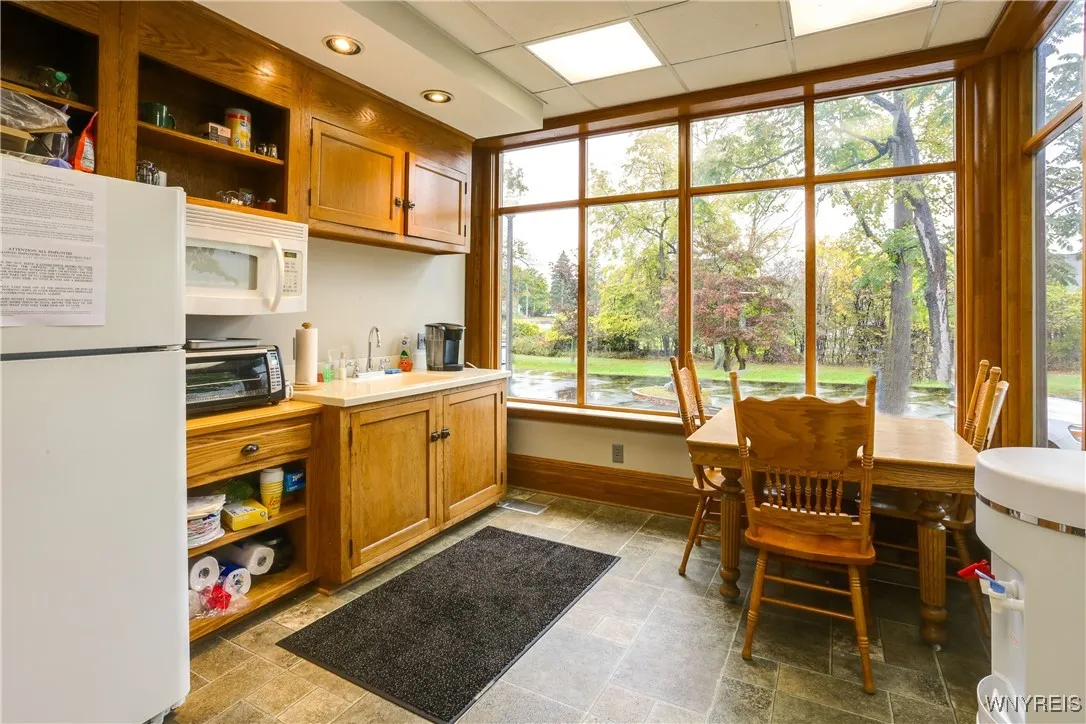 4588 South Park Avenue, Hamburg, New York 14219, Hamburg, New York 14219, ,Commercial Sale,For Sale,4588 South Park Avenue, Hamburg, New York 14219,0,B1660112