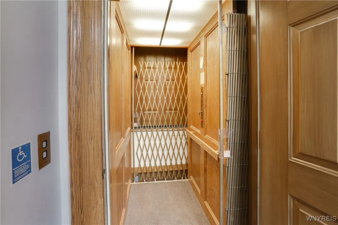 4588 South Park Avenue, Hamburg, New York 14219, Hamburg, New York 14219, ,Commercial Sale,For Sale,4588 South Park Avenue, Hamburg, New York 14219,0,B1660112