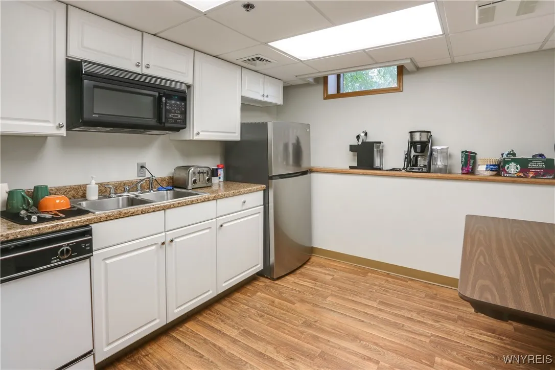 4588 South Park Avenue, Hamburg, New York 14219, Hamburg, New York 14219, ,Commercial Sale,For Sale,4588 South Park Avenue, Hamburg, New York 14219,0,B1660112