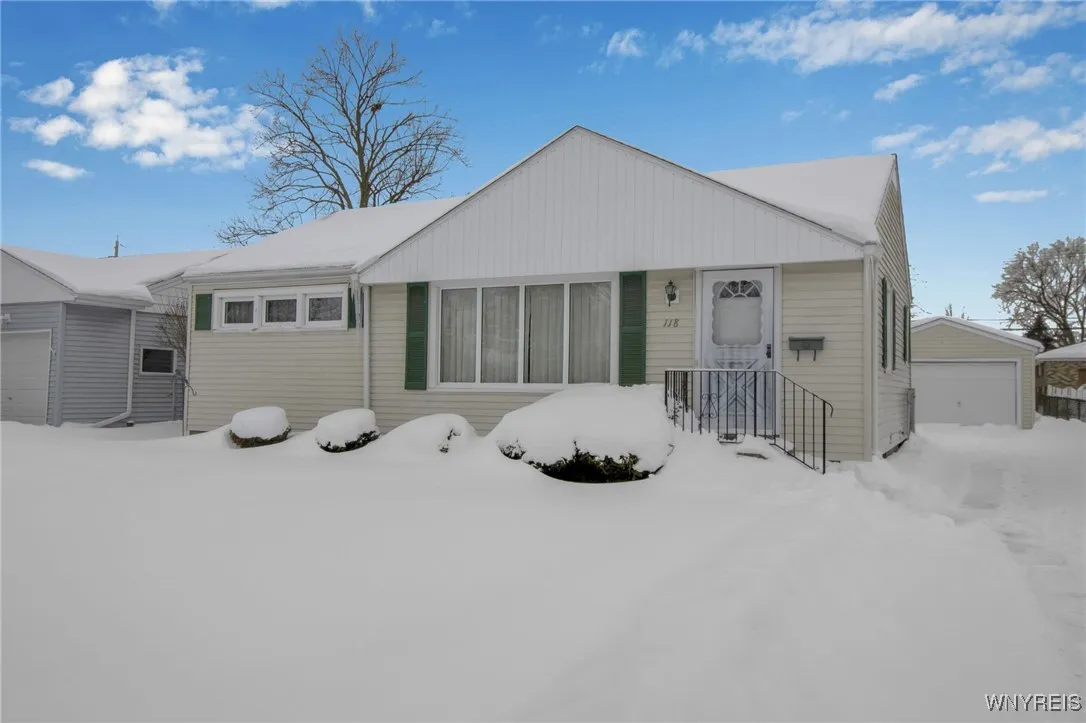 118 Dolphann Drive, Tonawanda, New York 14150, Tonawanda, New York 14150, 3 Bedrooms Bedrooms, 5 Rooms Rooms,1 BathroomBathrooms,Residential,Closed,118 Dolphann Drive, Tonawanda, New York 14150,0,B1658854
