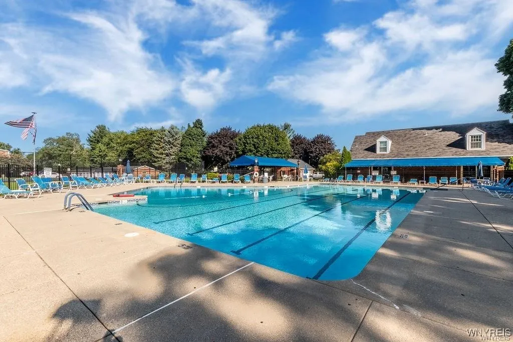 Community pool