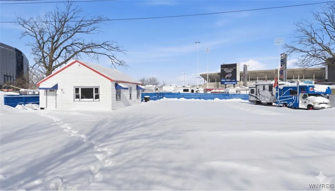 60 Fay Street, Orchard Park, New York 14127, Orchard Park, New York 14127, 2 Bedrooms Bedrooms, 5 Rooms Rooms,1 BathroomBathrooms,Residential,For Sale,60 Fay Street, Orchard Park, New York 14127,0,B1659987