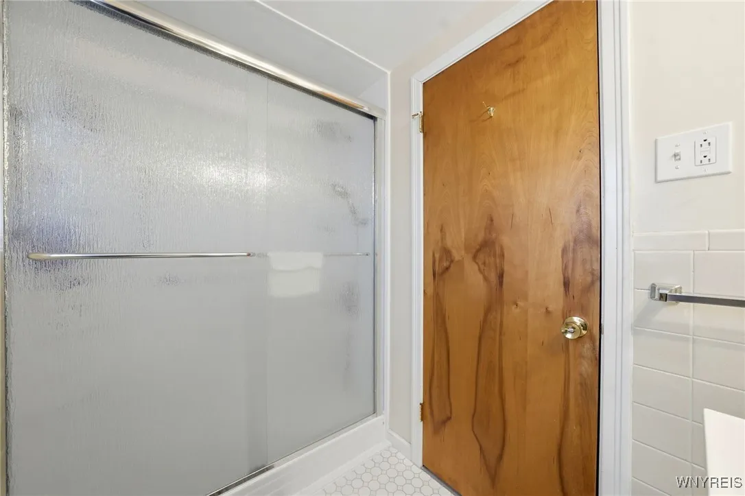 151 Calvert Boulevard, Tonawanda, New York 14150, Tonawanda, New York 14150, 3 Bedrooms Bedrooms, 6 Rooms Rooms,1 BathroomBathrooms,Residential,Closed,151 Calvert Boulevard, Tonawanda, New York 14150,0,B1660427