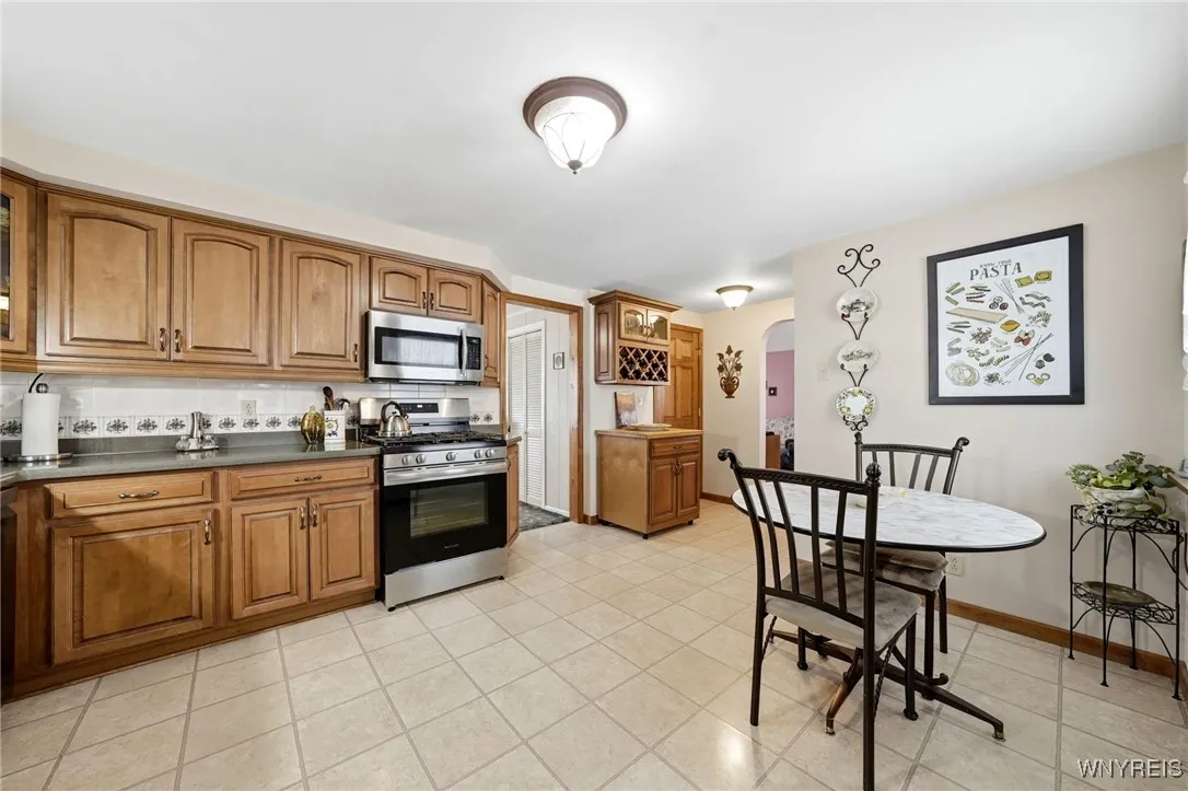 151 Calvert Boulevard, Tonawanda, New York 14150, Tonawanda, New York 14150, 3 Bedrooms Bedrooms, 6 Rooms Rooms,1 BathroomBathrooms,Residential,Closed,151 Calvert Boulevard, Tonawanda, New York 14150,0,B1660427