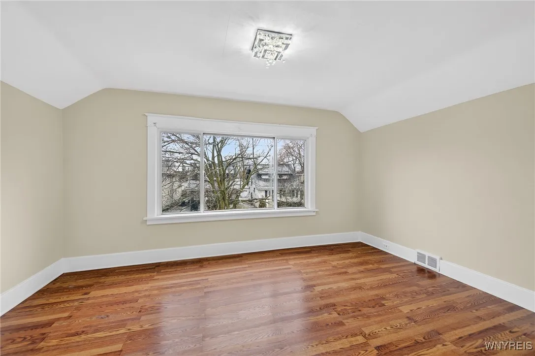 538 East Amherst Street, Buffalo, New York 14215, Buffalo, New York 14215, 3 Bedrooms Bedrooms, 6 Rooms Rooms,1 BathroomBathrooms,Residential,For Sale,538 East Amherst Street, Buffalo, New York 14215,0,B1656332