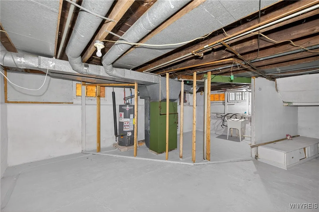 538 East Amherst Street, Buffalo, New York 14215, Buffalo, New York 14215, 3 Bedrooms Bedrooms, 6 Rooms Rooms,1 BathroomBathrooms,Residential,For Sale,538 East Amherst Street, Buffalo, New York 14215,0,B1656332