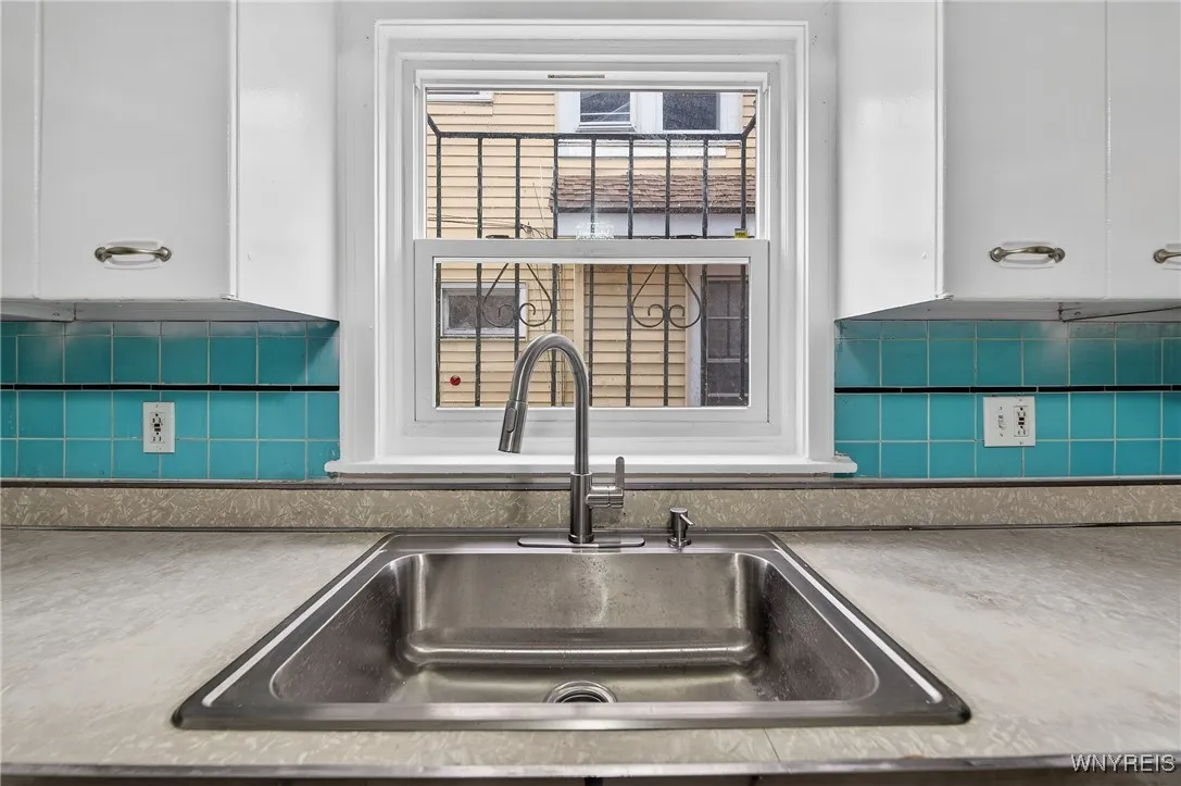 538 East Amherst Street, Buffalo, New York 14215, Buffalo, New York 14215, 3 Bedrooms Bedrooms, 6 Rooms Rooms,1 BathroomBathrooms,Residential,For Sale,538 East Amherst Street, Buffalo, New York 14215,0,B1656332