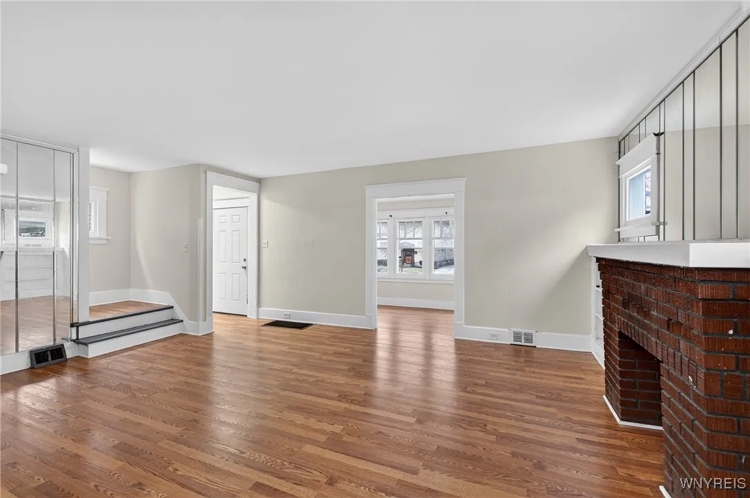 538 East Amherst Street, Buffalo, New York 14215, Buffalo, New York 14215, 3 Bedrooms Bedrooms, 6 Rooms Rooms,1 BathroomBathrooms,Residential,For Sale,538 East Amherst Street, Buffalo, New York 14215,0,B1656332