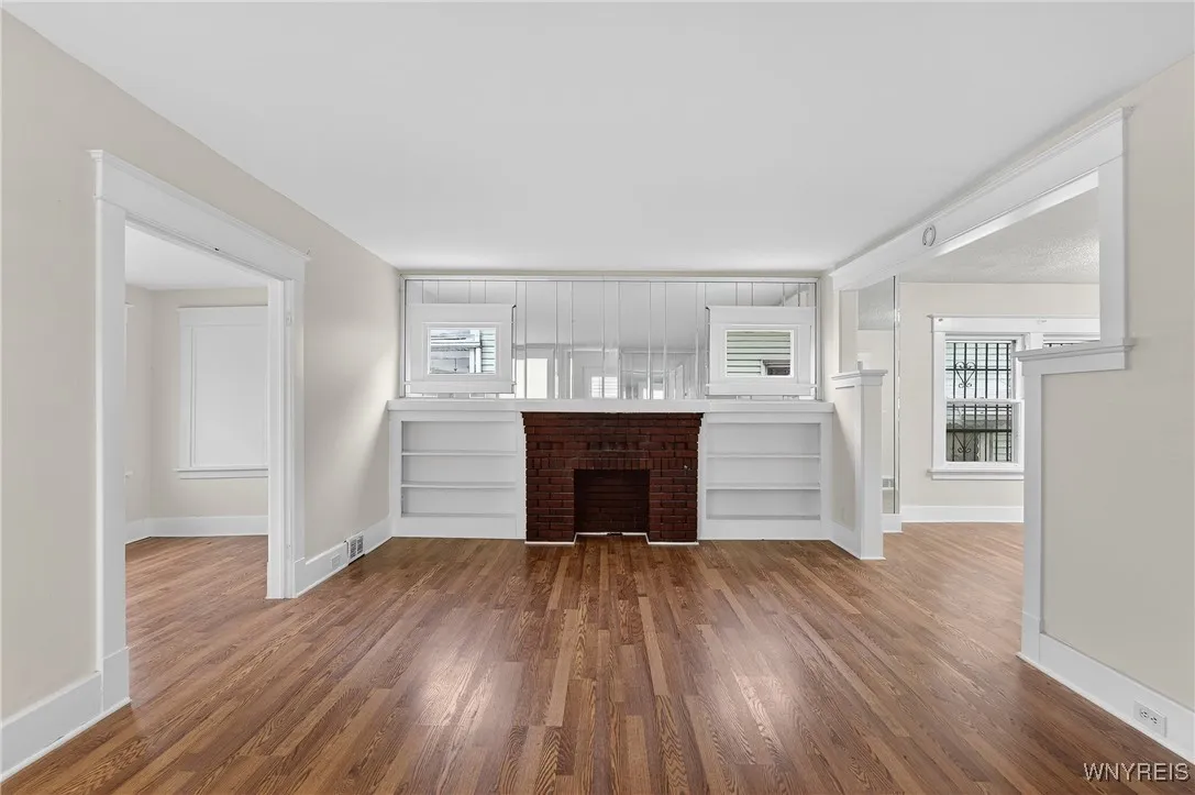 538 East Amherst Street, Buffalo, New York 14215, Buffalo, New York 14215, 3 Bedrooms Bedrooms, 6 Rooms Rooms,1 BathroomBathrooms,Residential,For Sale,538 East Amherst Street, Buffalo, New York 14215,0,B1656332