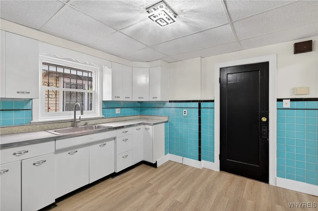 538 East Amherst Street, Buffalo, New York 14215, Buffalo, New York 14215, 3 Bedrooms Bedrooms, 6 Rooms Rooms,1 BathroomBathrooms,Residential,For Sale,538 East Amherst Street, Buffalo, New York 14215,0,B1656332