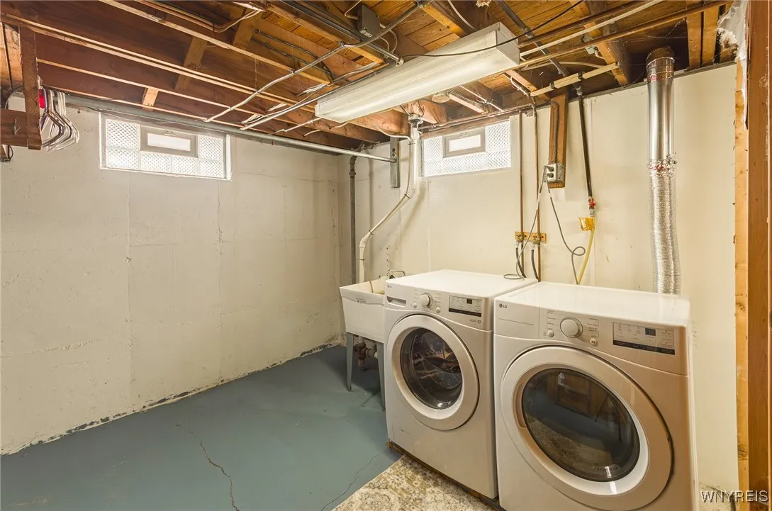 379 Orchard Drive, Tonawanda, New York 14223, Tonawanda, New York 14223, 3 Bedrooms Bedrooms, 5 Rooms Rooms,1 BathroomBathrooms,Residential,Closed,379 Orchard Drive, Tonawanda, New York 14223,0,B1660492