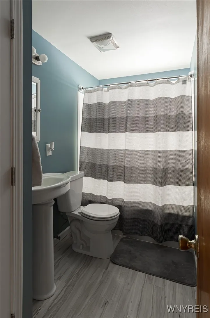 379 Orchard Drive, Tonawanda, New York 14223, Tonawanda, New York 14223, 3 Bedrooms Bedrooms, 5 Rooms Rooms,1 BathroomBathrooms,Residential,Closed,379 Orchard Drive, Tonawanda, New York 14223,0,B1660492