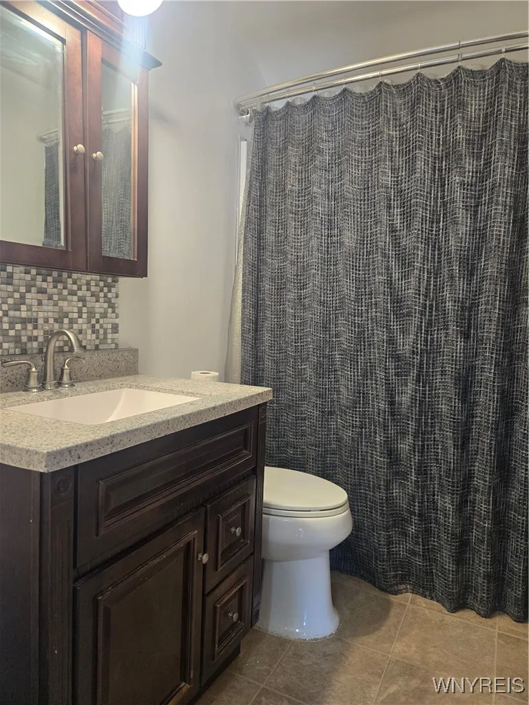 Main Bathroom