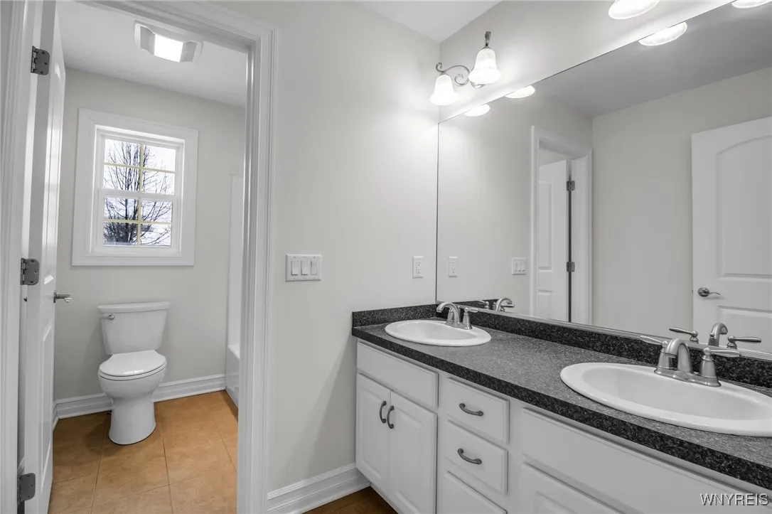 3320 East River Road, Grand Island, New York 14072, Grand Island, New York 14072, 3 Bedrooms Bedrooms, 11 Rooms Rooms,2 BathroomsBathrooms,Residential,Closed,3320 East River Road, Grand Island, New York 14072,0,B1659886