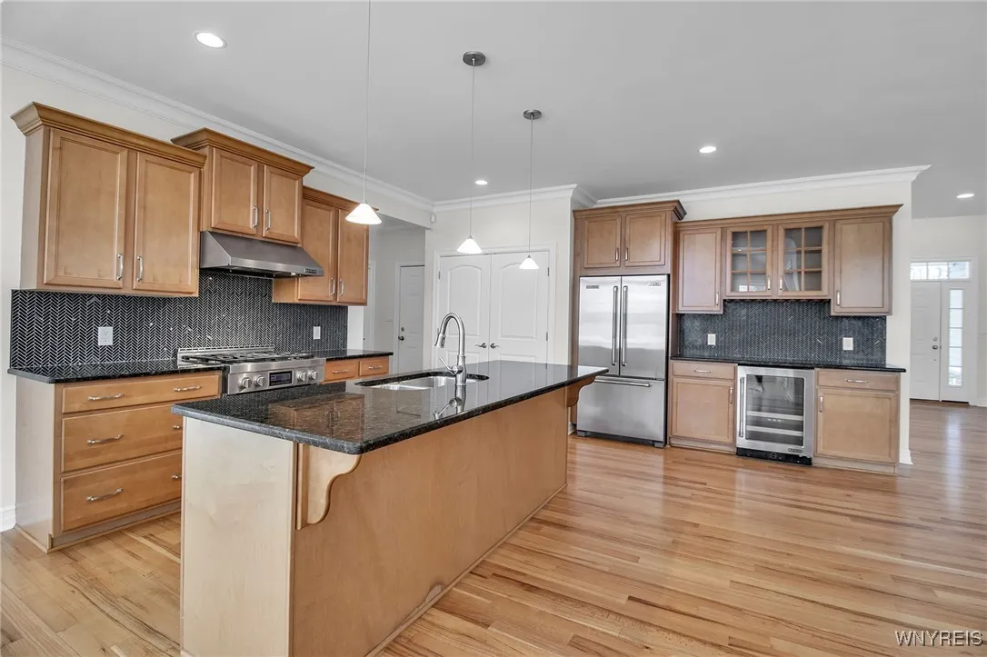 3320 East River Road, Grand Island, New York 14072, Grand Island, New York 14072, 3 Bedrooms Bedrooms, 11 Rooms Rooms,2 BathroomsBathrooms,Residential,Closed,3320 East River Road, Grand Island, New York 14072,0,B1659886