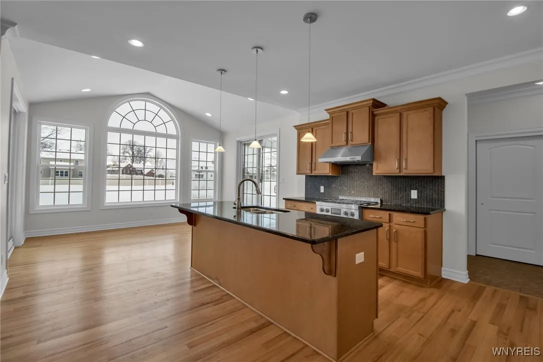 3320 East River Road, Grand Island, New York 14072, Grand Island, New York 14072, 3 Bedrooms Bedrooms, 11 Rooms Rooms,2 BathroomsBathrooms,Residential,Closed,3320 East River Road, Grand Island, New York 14072,0,B1659886