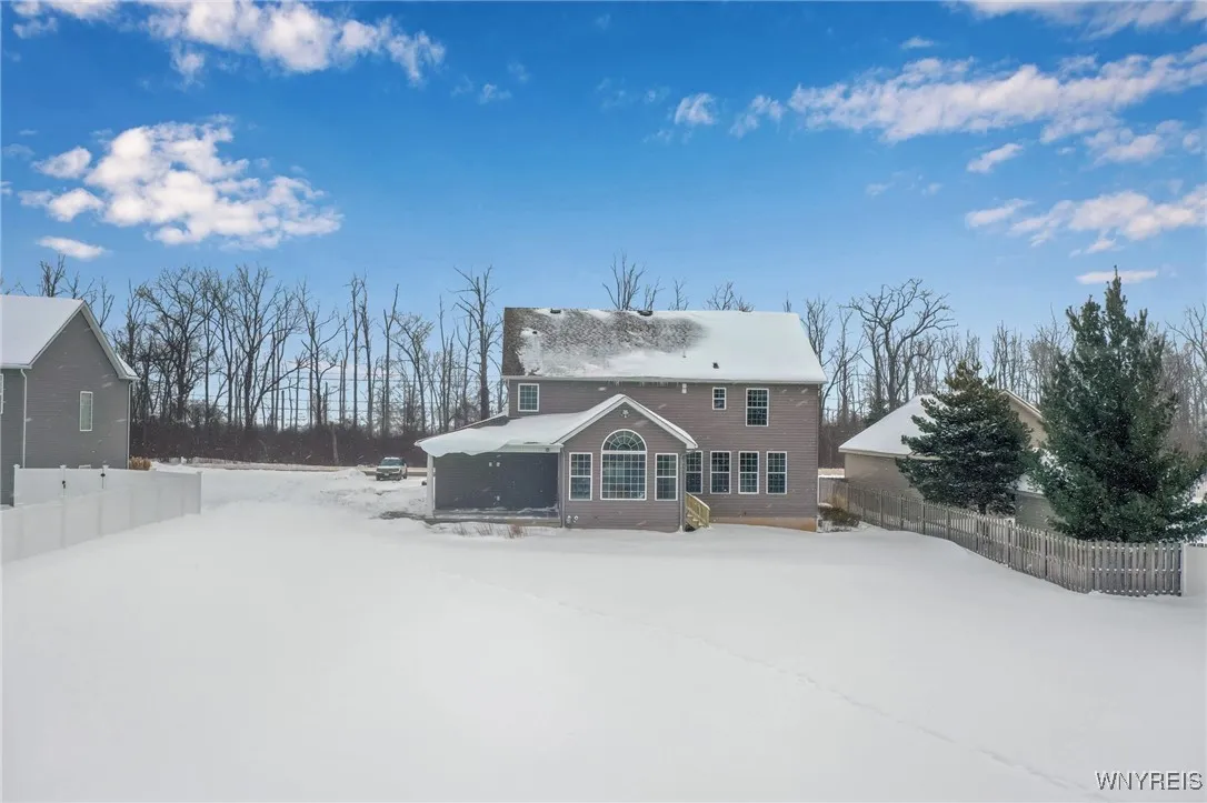 3320 East River Road, Grand Island, New York 14072, Grand Island, New York 14072, 3 Bedrooms Bedrooms, 11 Rooms Rooms,2 BathroomsBathrooms,Residential,Closed,3320 East River Road, Grand Island, New York 14072,0,B1659886