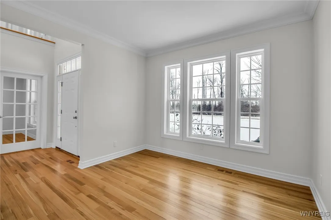 3320 East River Road, Grand Island, New York 14072, Grand Island, New York 14072, 3 Bedrooms Bedrooms, 11 Rooms Rooms,2 BathroomsBathrooms,Residential,Closed,3320 East River Road, Grand Island, New York 14072,0,B1659886