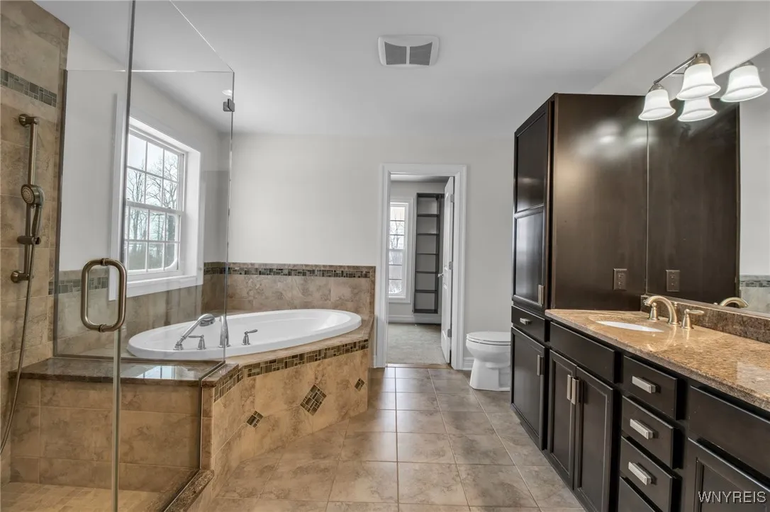 3320 East River Road, Grand Island, New York 14072, Grand Island, New York 14072, 3 Bedrooms Bedrooms, 11 Rooms Rooms,2 BathroomsBathrooms,Residential,Closed,3320 East River Road, Grand Island, New York 14072,0,B1659886