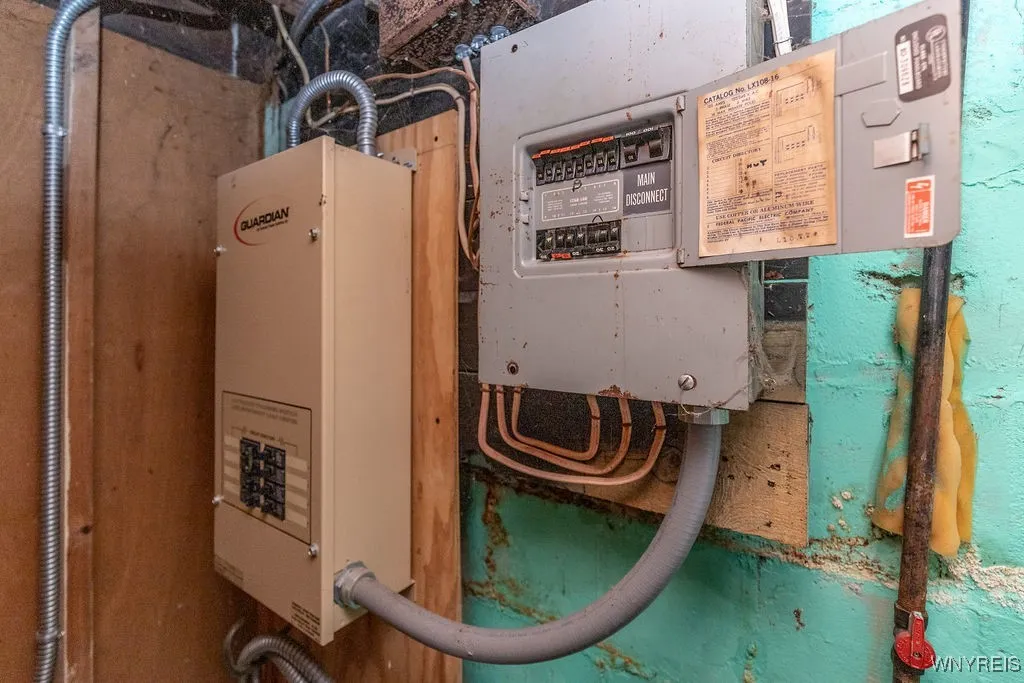 89 Milton Street, Amherst, New York 14221, Amherst, New York 14221, 3 Bedrooms Bedrooms, 9 Rooms Rooms,2 BathroomsBathrooms,Residential,Closed,89 Milton Street, Amherst, New York 14221,0,B1659924