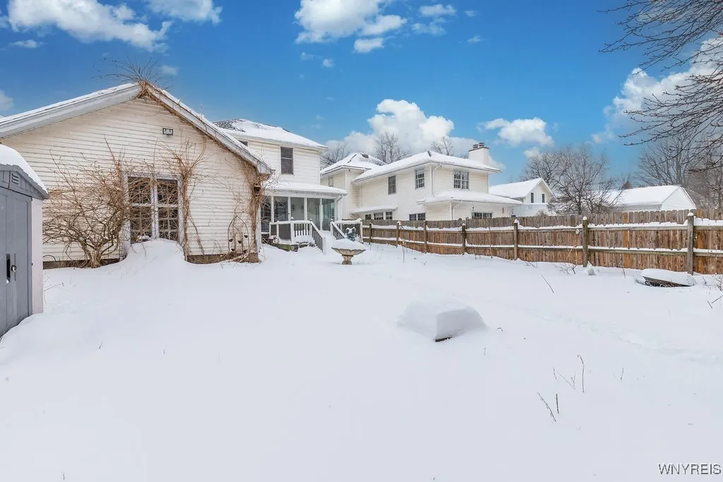89 Milton Street, Amherst, New York 14221, Amherst, New York 14221, 3 Bedrooms Bedrooms, 9 Rooms Rooms,2 BathroomsBathrooms,Residential,Closed,89 Milton Street, Amherst, New York 14221,0,B1659924