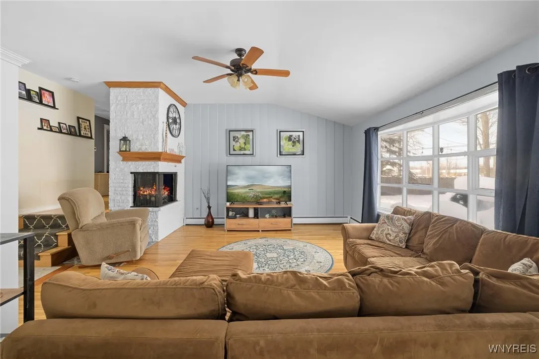 72 Boxwood Circle, Hamburg, New York 14075, Hamburg, New York 14075, 3 Bedrooms Bedrooms, 9 Rooms Rooms,2 BathroomsBathrooms,Residential,Closed,72 Boxwood Circle, Hamburg, New York 14075,0,B1657288